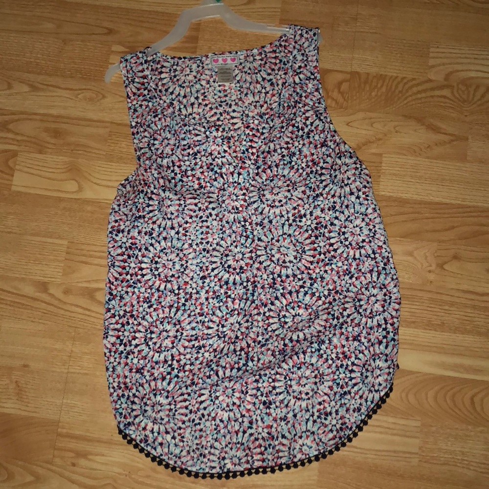 Patterned tank